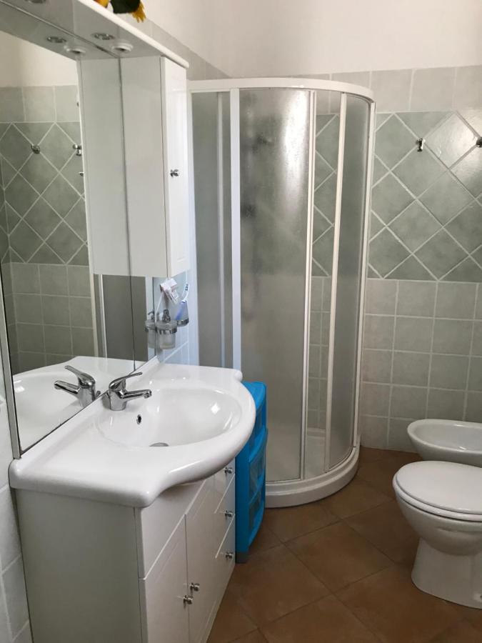 Appartamento Blue House Badesi Esterno foto